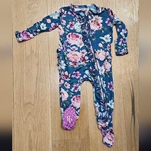 Posh Peanut 2 Way Zip Ruffle Bottom Footed Pajama - Size 0-3 Months